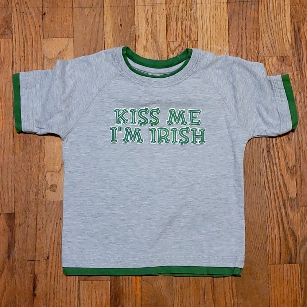 4t old navy kiss me I'm Irish t-shirt